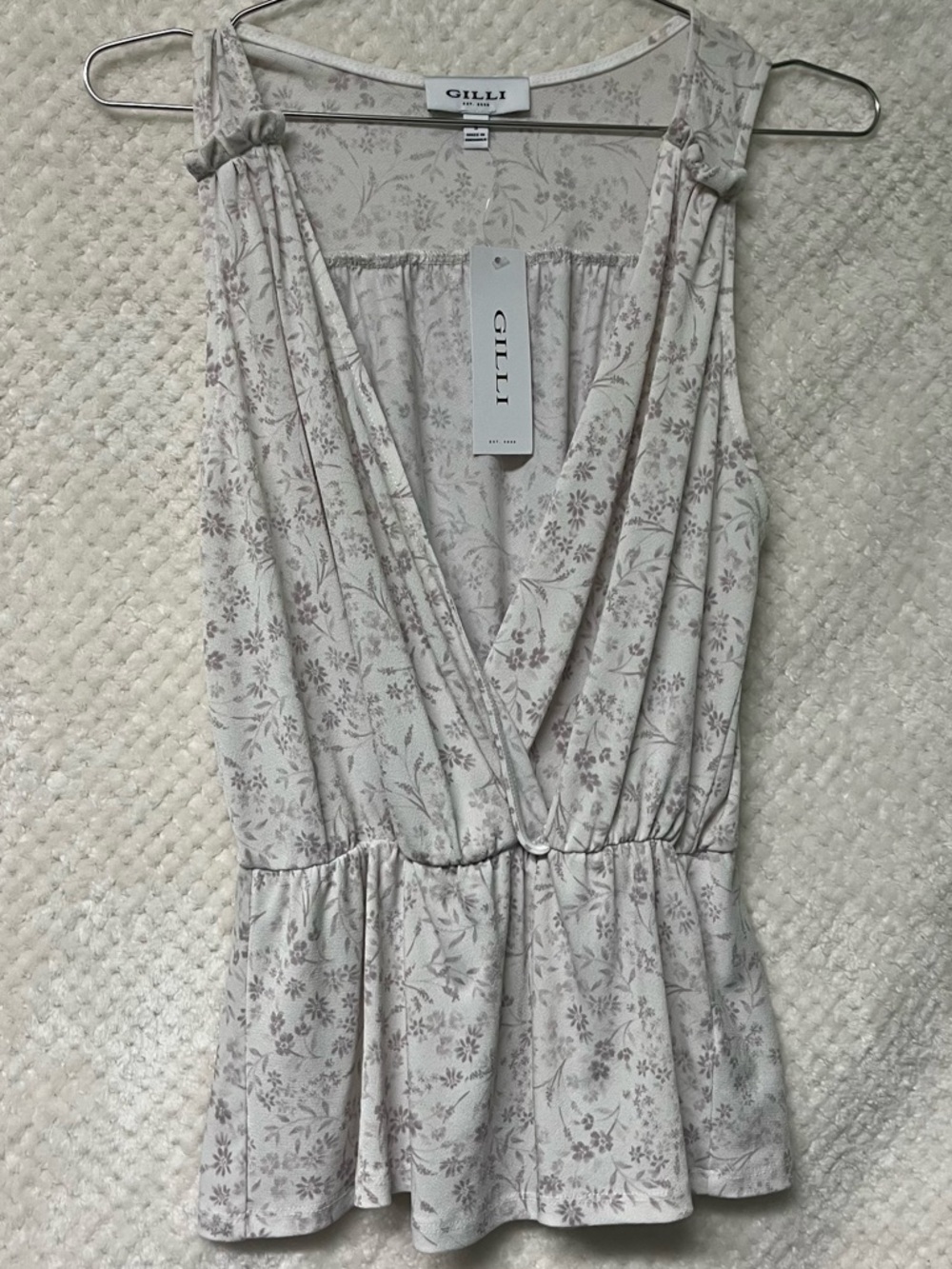 Gilli Surplice Peplum Tank Top with Pink Floral Print Lightweight Sz Small NWT